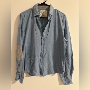 Max Jeans Light Blue Button Down Shirt